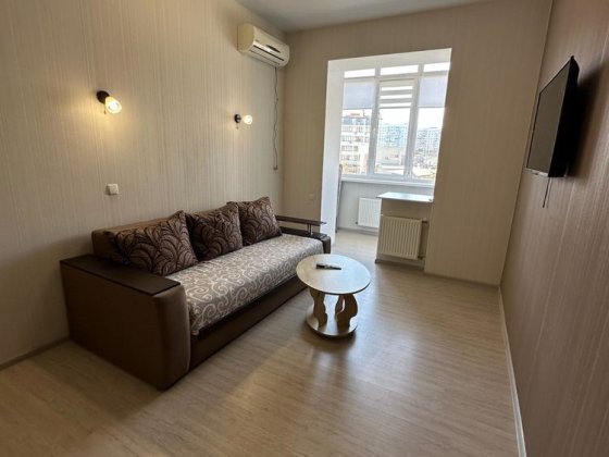 Сдам 1ком.квартиру на Набережной (р-н кемпинг АББО), на 1-2мес. Чорноморськ