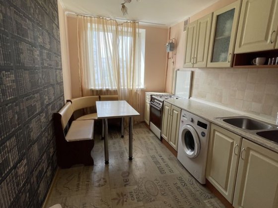 Сдам до Лета 4х ком.квартиру Командировочным, рабочим Чорноморськ