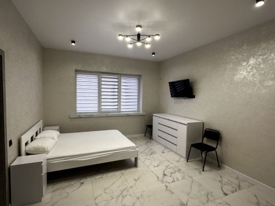 Здам однокімнатну квартиру з новим ремонтом Каменец-Подольский