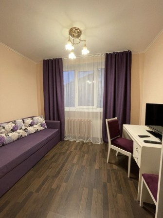 Сдам 4х комнатную квартиру до лета, можно командировочным. - фото 1