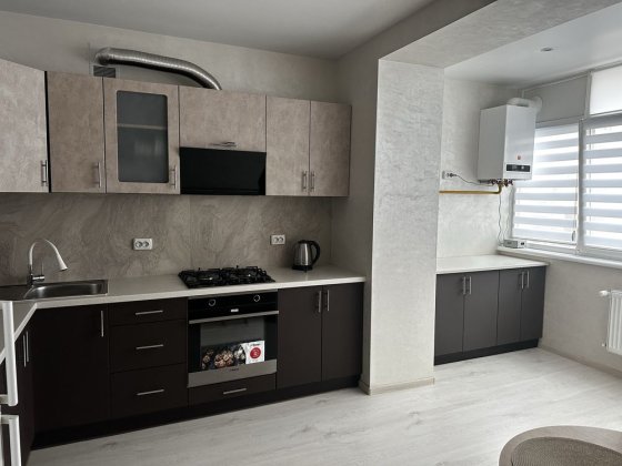 Здам 1 кв центр новобуд Каменец-Подольский