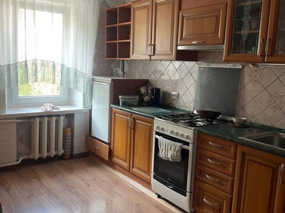 Здам 3-кімнатну квартиру Каменец-Подольский