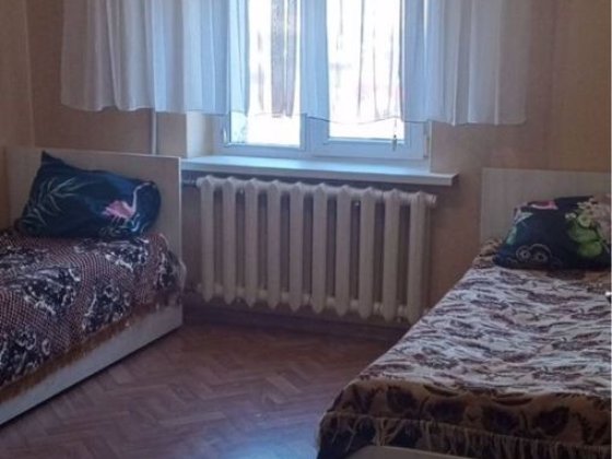 Оренда 2 кімнатної секції на Мікрорайоні Каменец-Подольский