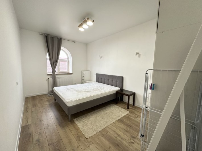 Здам в оренду 1-но кімнатну квартиру із кухнею-студією у Старому Місті - фото 1