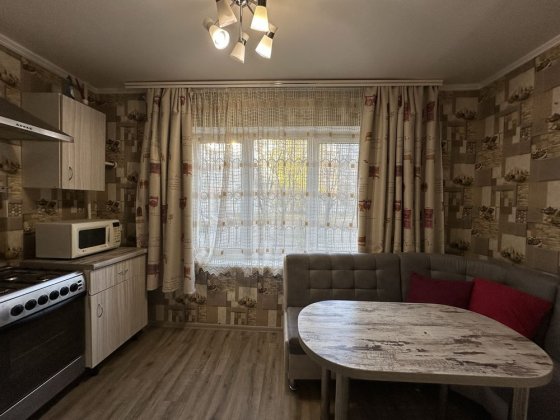 3к. Космос,Висотна, 1/9, заходь та живи! Запорожье