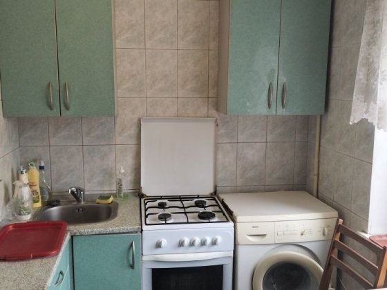 Продаю 2-х ком.кв. 3/5,.(ЛАХТИНСКИЙ рынок). Запорожье