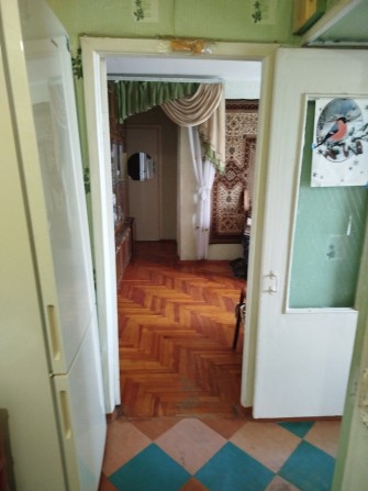 Продам 3-х комнатную  квартиру - фото 1