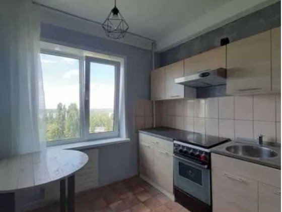 *Продається 3-и кімнатна квартира вул. ВАСИЛЯ СЕРГІЄНКА 8/9 Запорожье