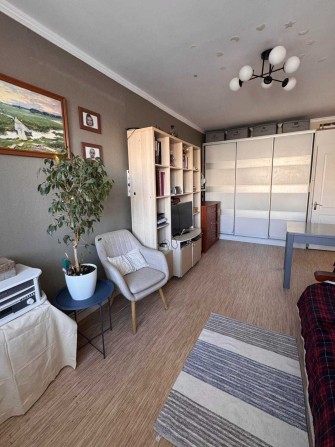 Прадається 3-х кімнатна квартира - фото 1