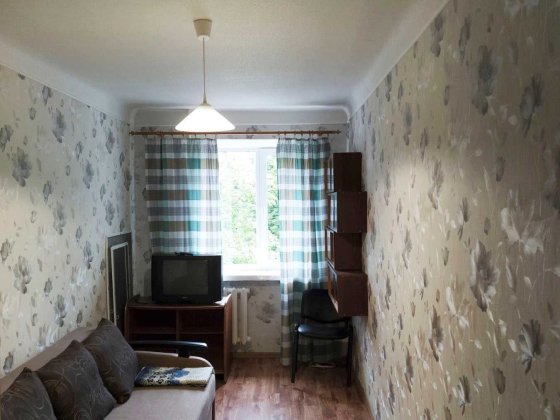 Продам 2к. кв., пр. Науки, р-н ул. Казакова. Можно безнал Дніпро