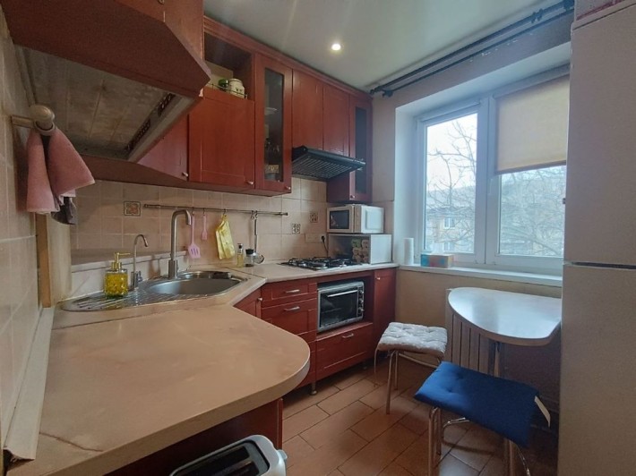 Продам 2к квартиру з ремонтом на О.Поля - фото 1