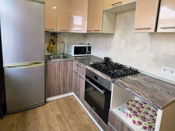 Продам двухкомнатную квартиру с ремонтом и мебелью Запорожье