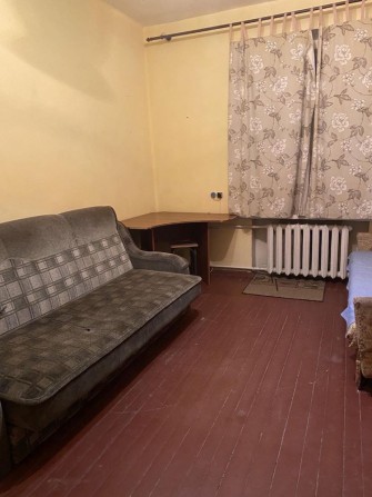 Продам 1к кв. на вул. Макарова - фото 1