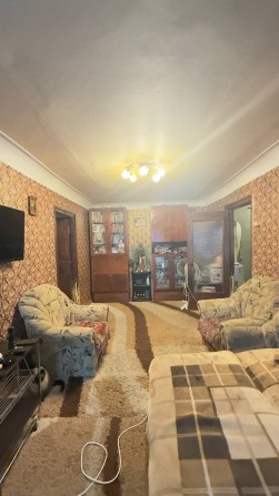Продам 2 -х кімнатну квартиру біля Дендропарку - фото 1