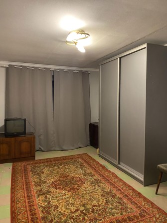 Продам 1 кім. квартиру на ж/м Червоний Камінь. Газ! - фото 1