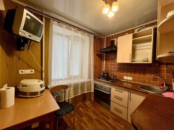 Продається 3-кімнатна квартира на проспекті Соборному (пл.Фестивальна) Запорожье