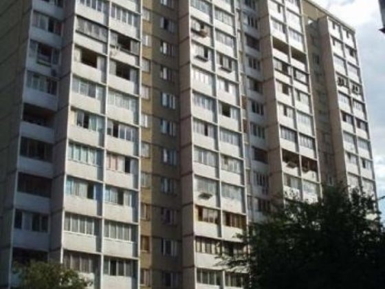 Продаж 2-к квартири Харківське шосе 168г Киев