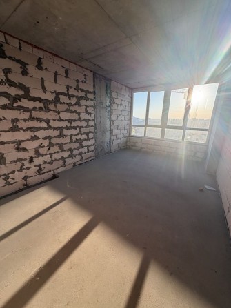 Продаж сонячної квартири в новобудові за вигідною ціною - фото 1