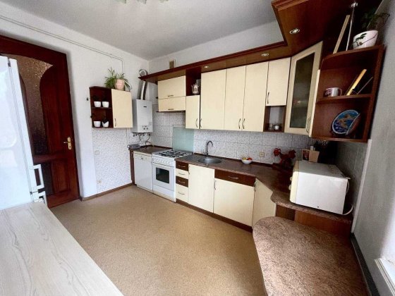 Продаж дворівневої  квартири у Львові, по вул. Смерекова, ЦЕНТР Львов