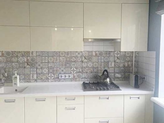 Квартира с ремонтом, 3/9, ул. Школьная, р-н малого рынка, продажа Запоріжжя