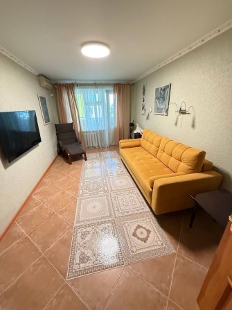 Продам ж/м Перемога, 3 кім. квартира, пр. Героїв, Кодак - фото 1