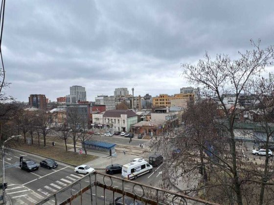 Продам 3к. квартиру на вул.Святослава Хороброго, буд. 31 Днепр