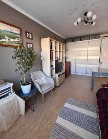 Продаж трикімнатної квартири в центрі міста - фото 1