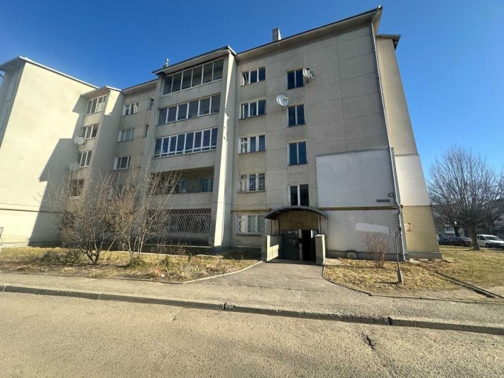 Продаж 2-кім квартири з ремонтом вул.Пасічна ТЕРМІНОВО - фото 1