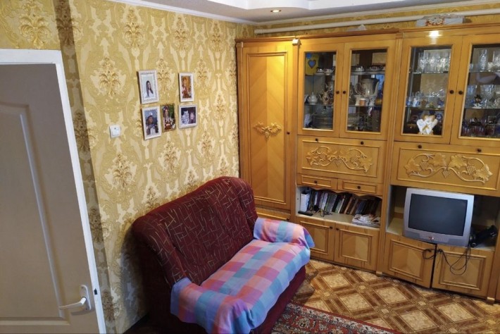 Продам 2-кімнатну квартиру з автономним опаленням, вул. Промислова - фото 1