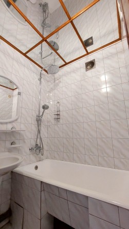 Продажа 3х с новым ремонтом пр. Поля (Кирова), П.Орлика - фото 1