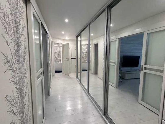 Продам 3к квартиру, капітальний ремонт, Березинська ж/м Лівобережний-3 Днепр