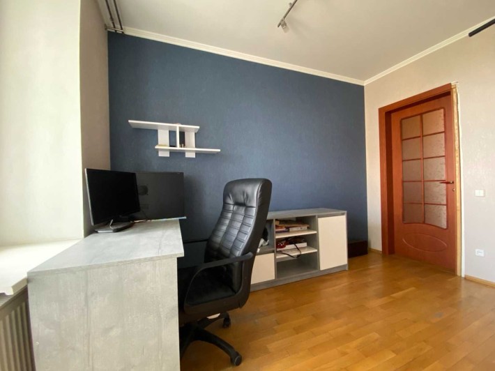 Срочно продам 4к квартиру на Писаржевского, Нагорка/Центр - фото 1