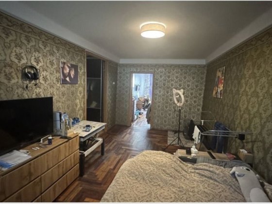 Продаётся 3 комнатная квартира по ул  Василя Сергиенко Хортицкий район Запорожье