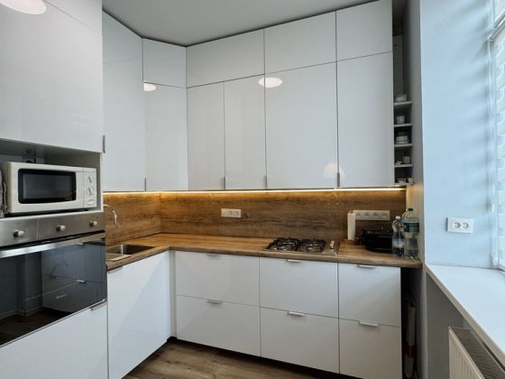 Продам 2к пр Науки ( Гагарина ) трц Нагорний єВідновлення Дніпро