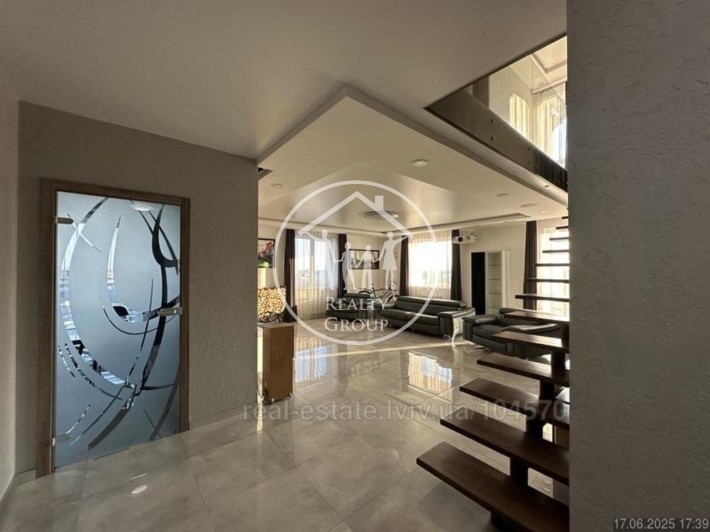 Унікальна пропозиція для великої родини! 4-кім. дворівнева квартира! - фото 1