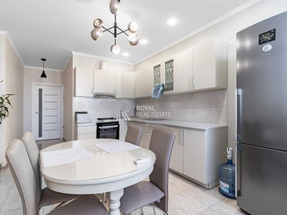 Продаж Квартира 115м2 3кімн ЖК Корона Позняки Генератор Киев