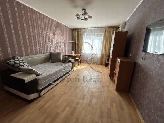 Продаж 1 кімн. квартири за адресою Закревського 97, Милославичі