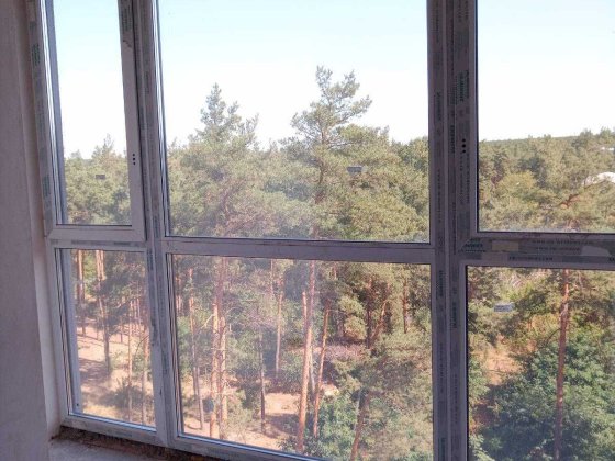 Продам  квартиру 66м.кв Киев метро Лесная Быковня Броварской прп Київ