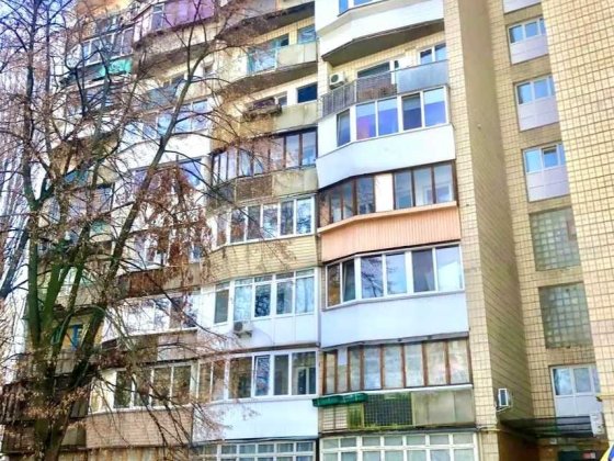 Продаж 1к квартири  вул. Архітектора Вербицького 11А цегла поруч парк Киев