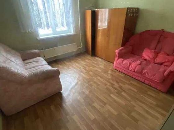 3х комнатная квартира в хорошем состоянии на Александры Экстер Киев