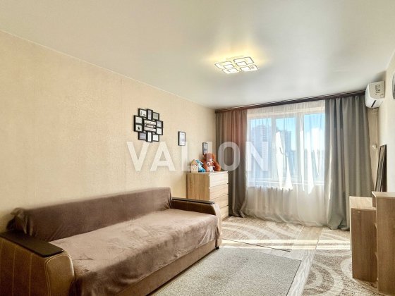 Продаж: 3-кімнатна квартира 73,3м2 на 9пов./16 просп.Голосіївський,11 Киев