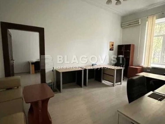 Продаж 2-к квартири 77м., можна під ОФІС Печерськ, П.Болбочана, 4