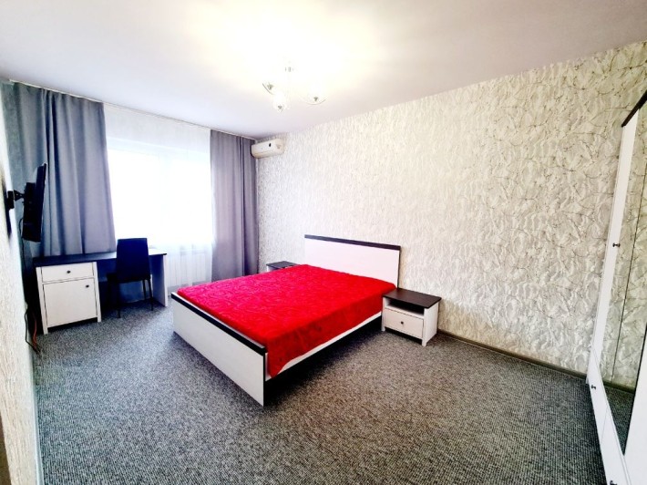 Урлівська власник. ахматової григоренко river mall  позняки - фото 1