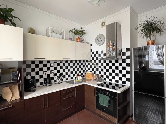 Продаж, 42.2м2, Прт Володимира Івасюка, 2г. 20й пов.