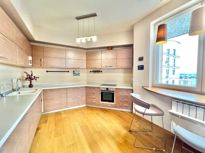 3к квартира з ремонтом, меблями. Вид на Дніпро. Без % - фото 1