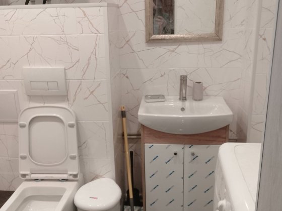 2х комн. сталинка, Пр-т Мира 6, центр площадь,  2 эт Краматорськ