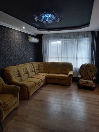 Сдаётся в аренду 3 комнатная квартира - фото 1