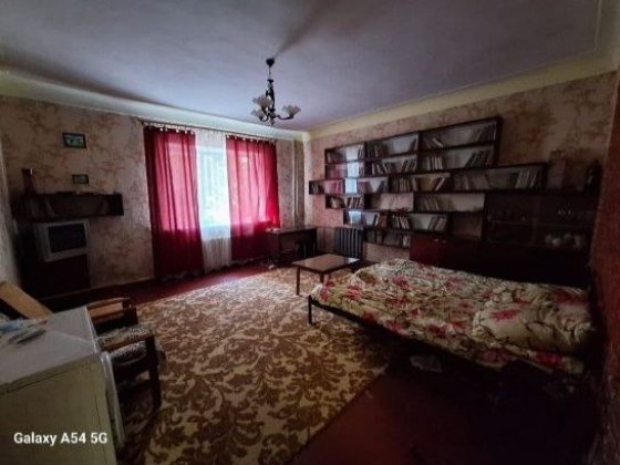 Двокімнатна квартира на першому поверсі Краматорськ