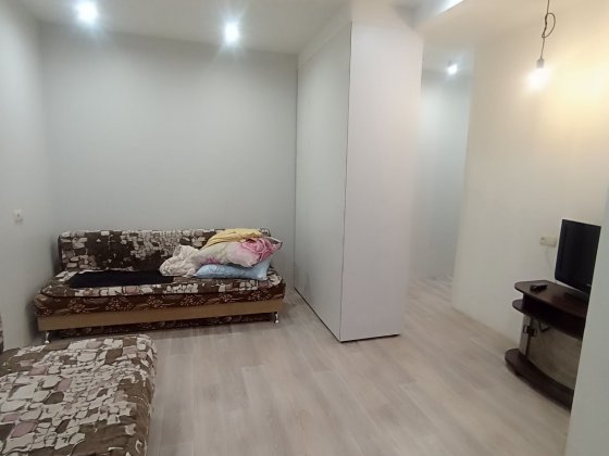 Сдам хорошую однокомнатную квартиру на Новом Свете,  1й этаж. Краматорськ