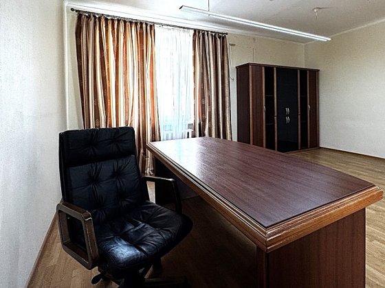 БЕЗ % Оренда офісу 102 м², вул. Бучми, 5, Березняки.